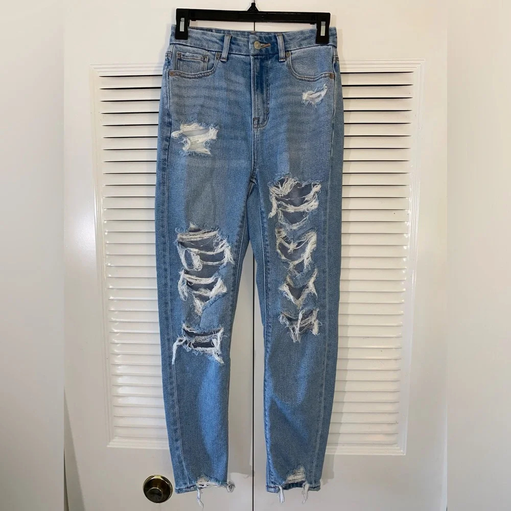 American Eagle curvy mom jean